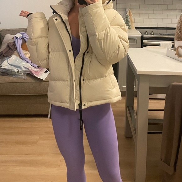 NWT Super Puff Shorty - Picture 7 of 7